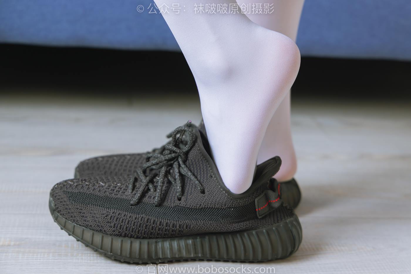 图片[51]-[BoBoSocks袜啵啵]NO.214 小沫-黑色运动鞋、厚白丝[142P] – 速更版-美库