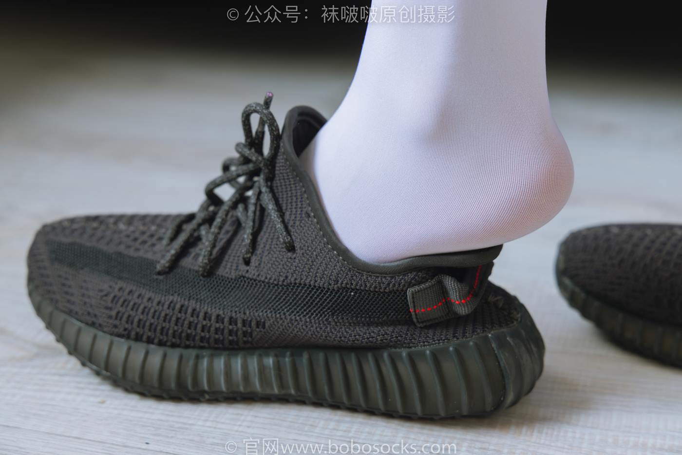 图片[52]-[BoBoSocks袜啵啵]NO.214 小沫-黑色运动鞋、厚白丝[142P] – 速更版-美库