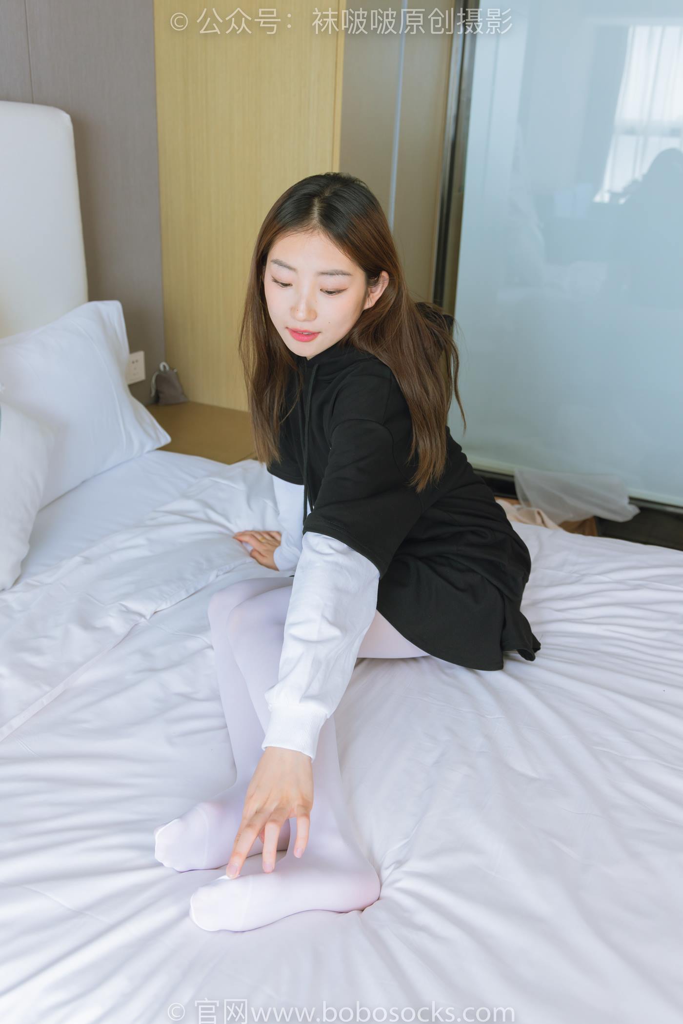 图片[72]-[BoBoSocks袜啵啵]NO.214 小沫-黑色运动鞋、厚白丝[142P] – 速更版-美库