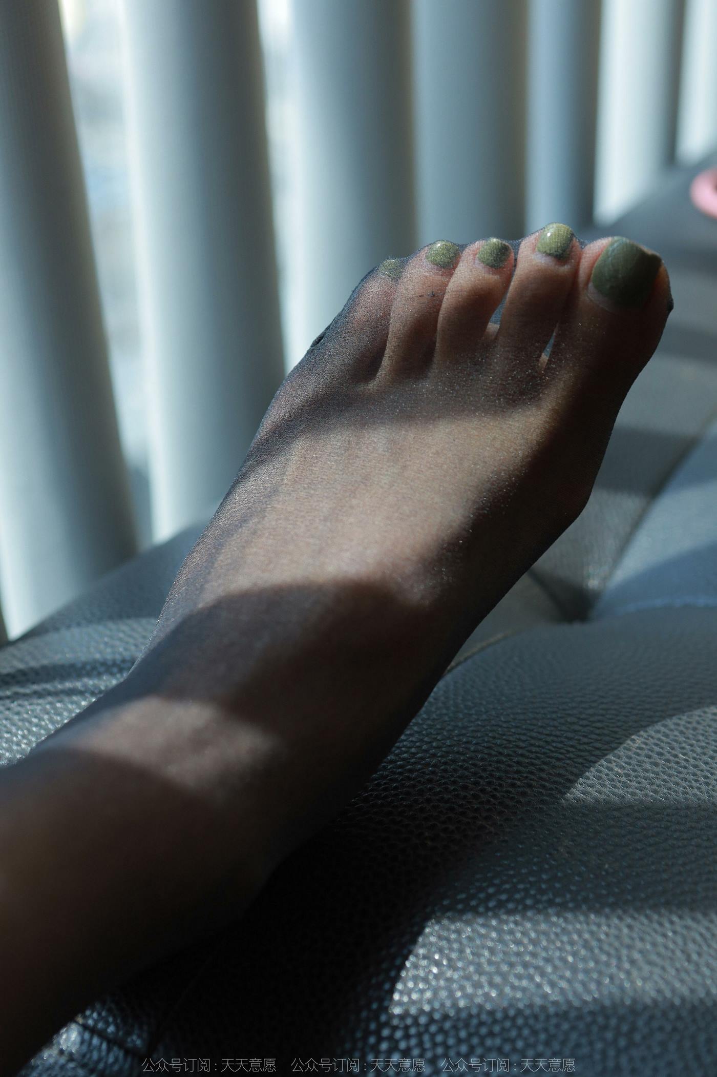 图片[33]-[IESS异思趣向] 2022.10.20 丝享家1243：美子《文件夹的秘密》[85P] – 速更版-美库