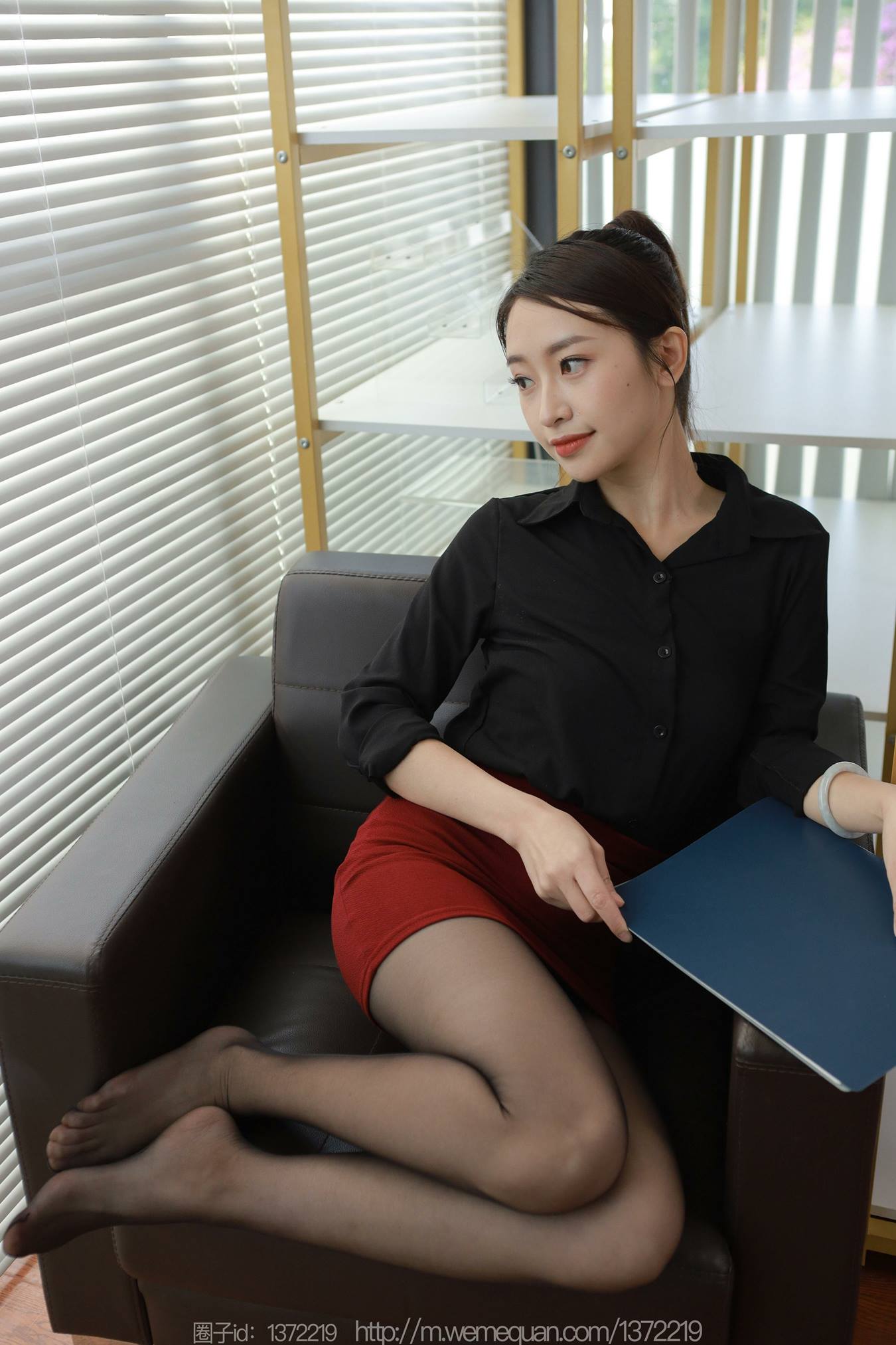 图片[32]-[IESS异思趣向] 耽丝 230109小婕 [90P] – 速更版-美库