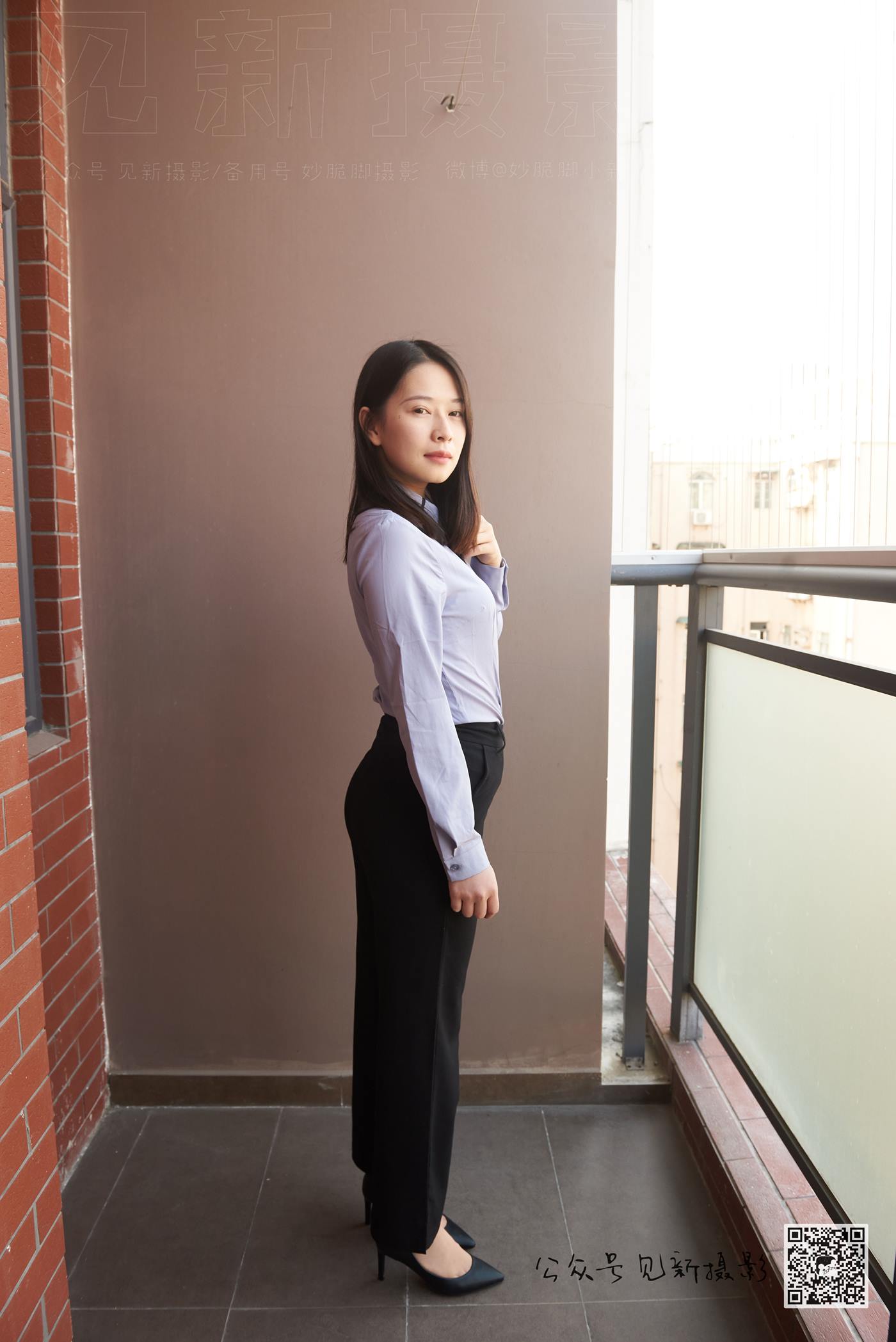 图片[22]-[见新摄影]NO.049 -小江-户外裤里丝高跟 [155P] – 速更版-美库