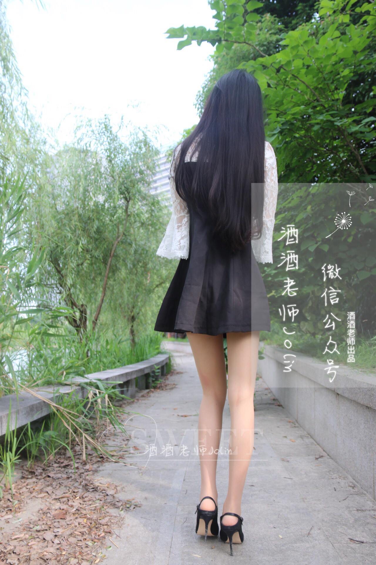 图片[41]-美腿博主@酒酒老师  风吹裙摆，足下毒光 [53P] – 速更版-美库