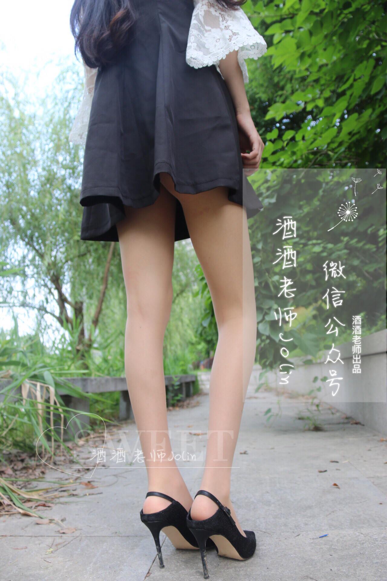 图片[44]-美腿博主@酒酒老师  风吹裙摆，足下毒光 [53P] – 速更版-美库