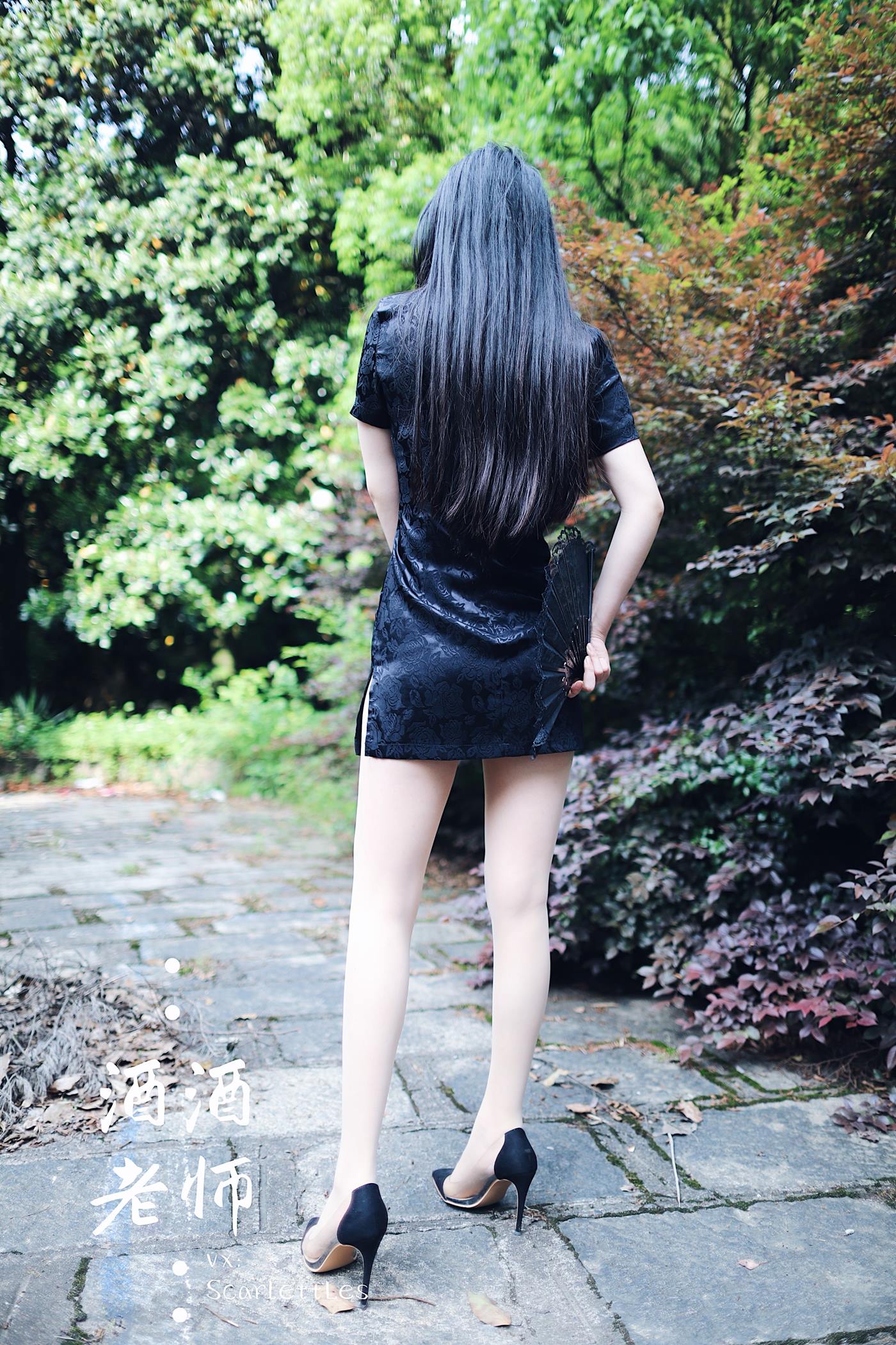 图片[53]-美腿博主@酒酒老师  废墟肉丝旗袍大秀 [64P] – 速更版-美库