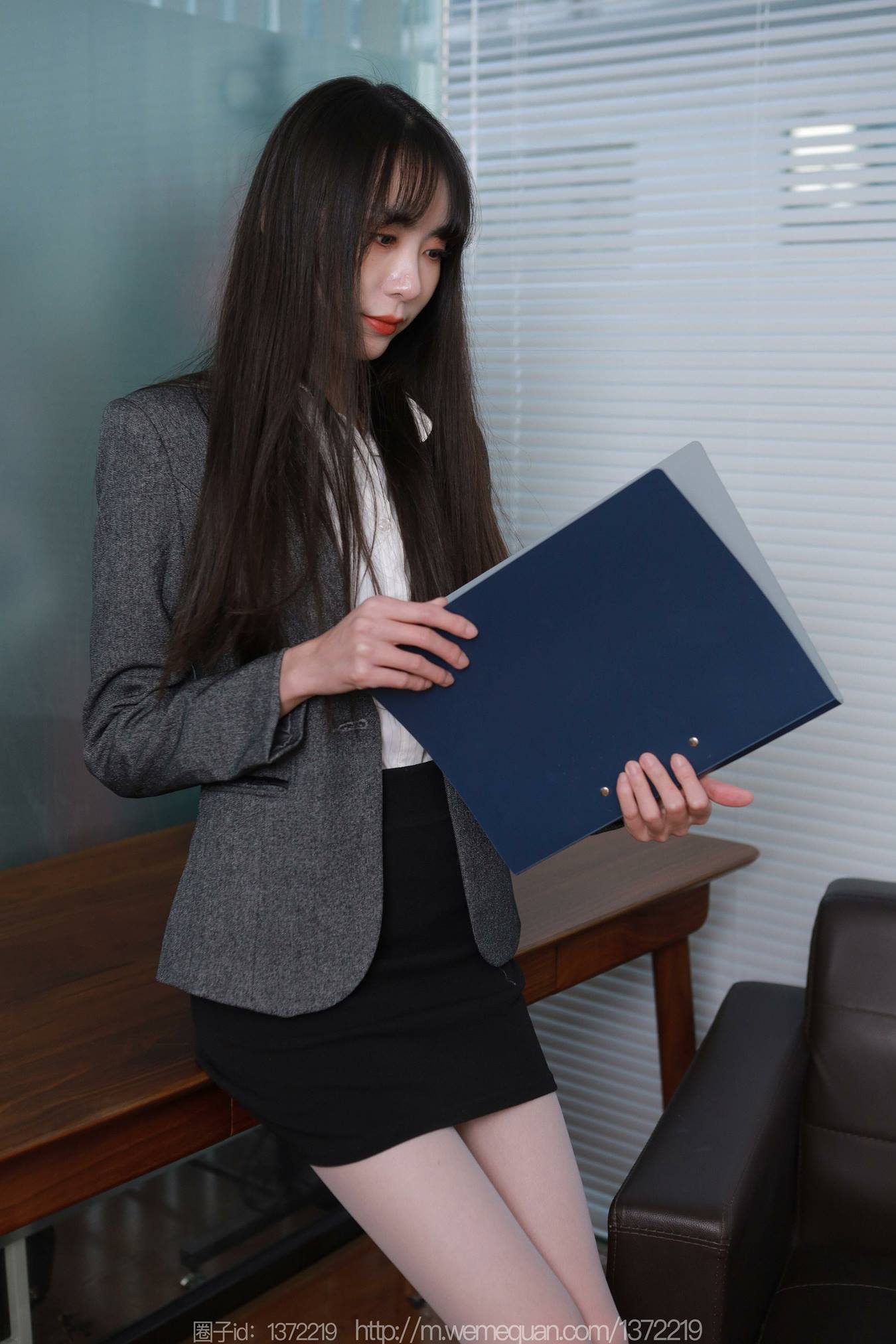 图片[57]-[IESS异思趣向] 耽丝 230111团团 [86P] – 速更版-美库