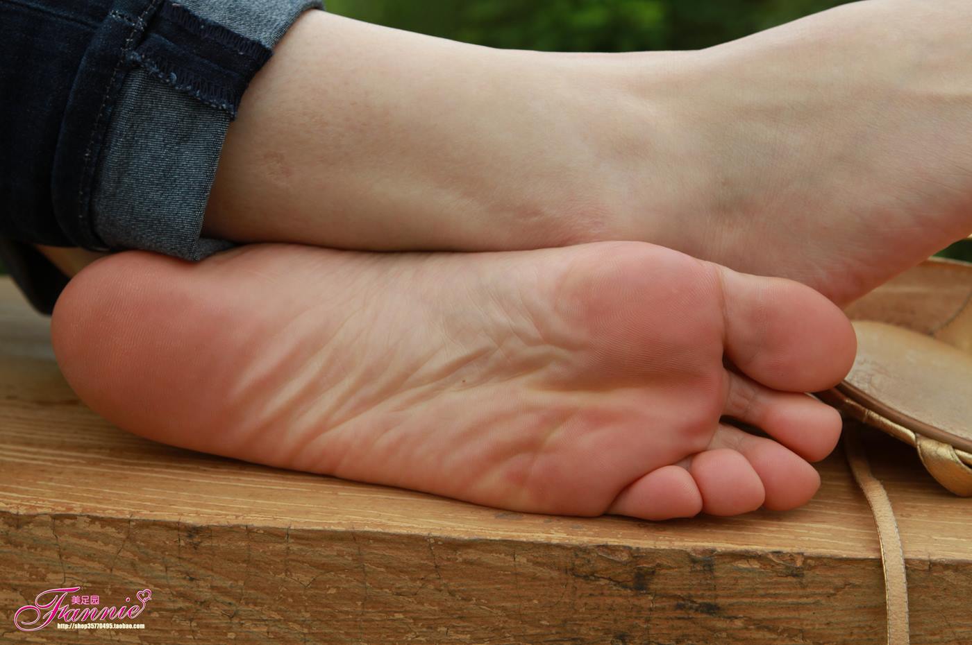 图片[27]-Fannie芬妮每足园 No.040 薄施粉彩 晶莹剔透 [51P] – 速更版-美库