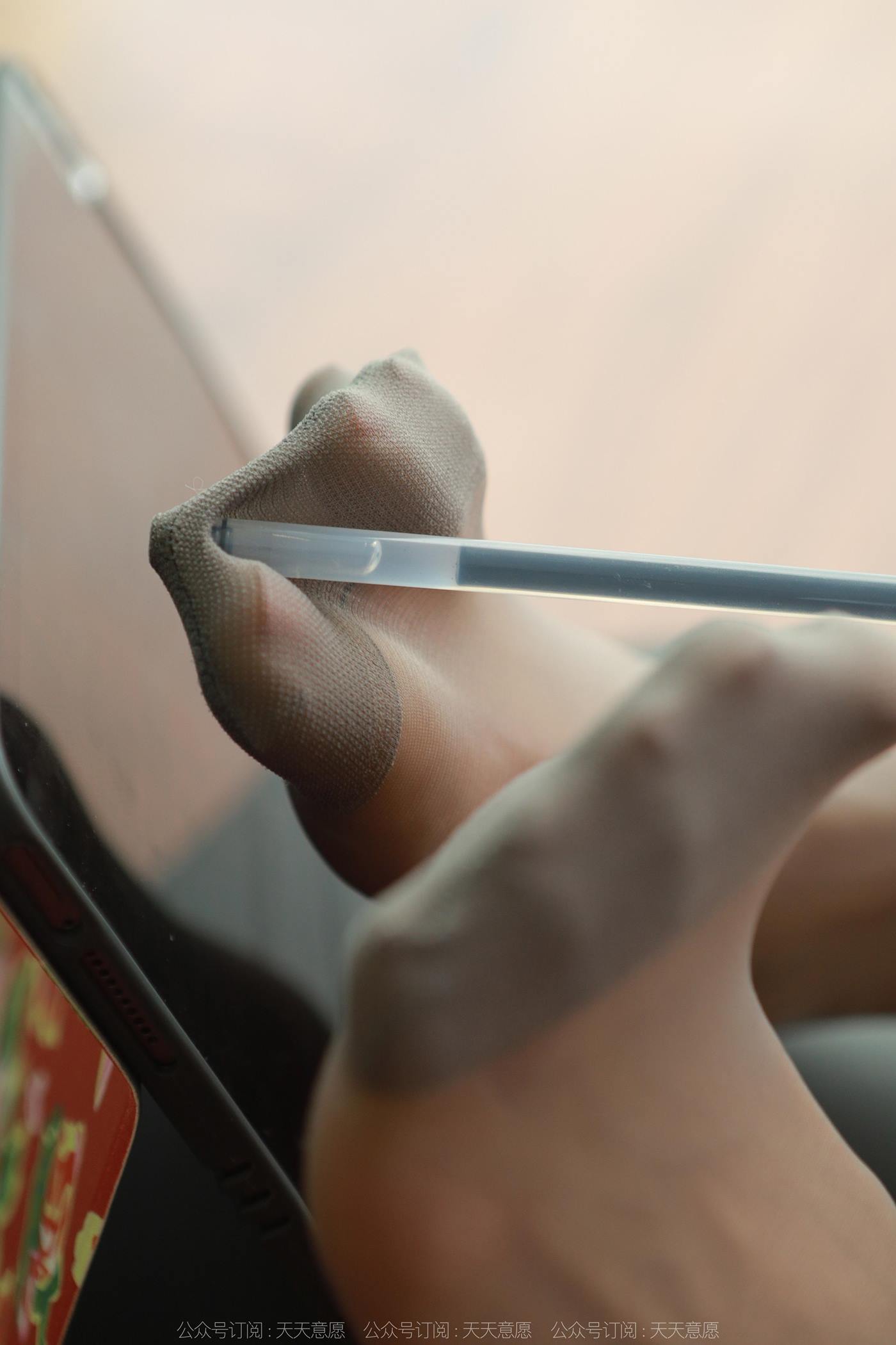 图片[14]-[IESS异思趣向] 2022.10.25 丝享家1248：小六《灰丝平板》[92P] – 速更版-美库