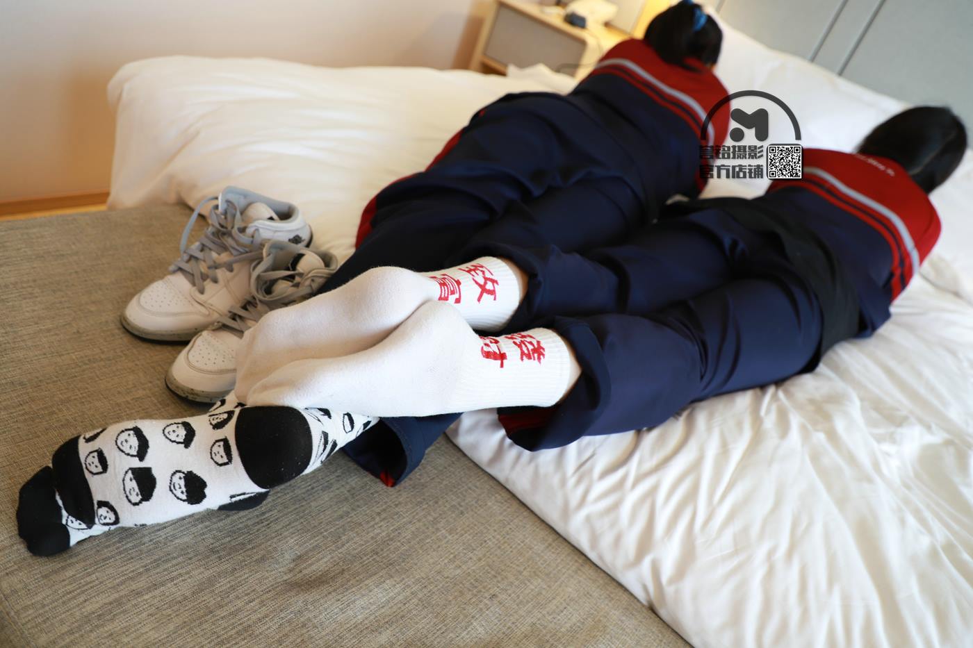 图片[16]-[誉铭传媒]袜足摄影 2020年《06.18 专享作品1》[90P] – 速更版-美库