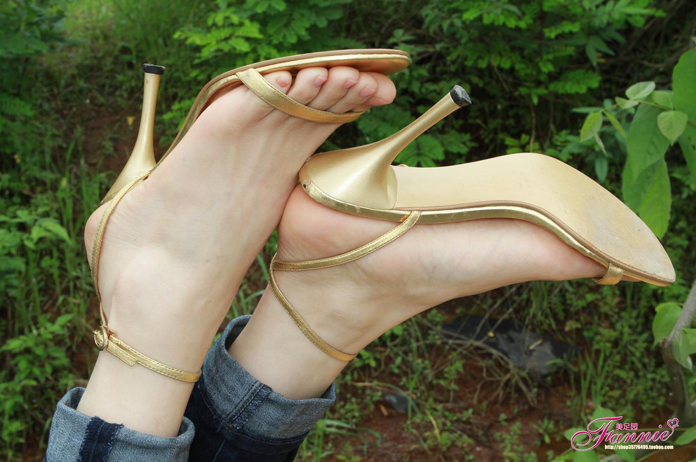 图片[25]-Fannie芬妮每足园 No.044 薄施粉彩 晶莹剔透5 [83P] – 速更版-美库