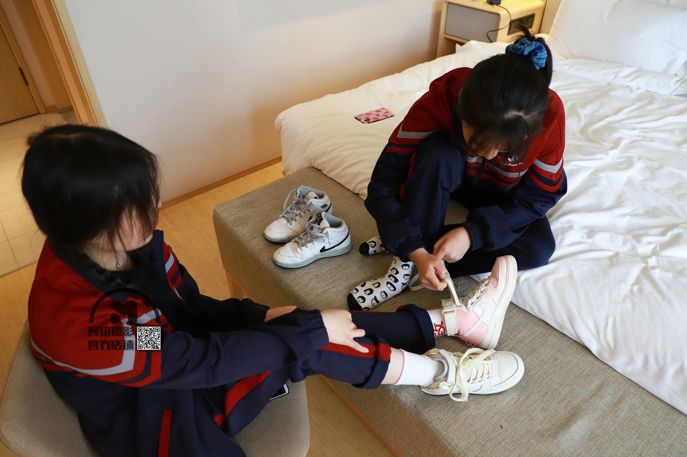 图片[88]-[誉铭传媒]袜足摄影 2020年《06.18 专享作品1》[90P] – 速更版-美库