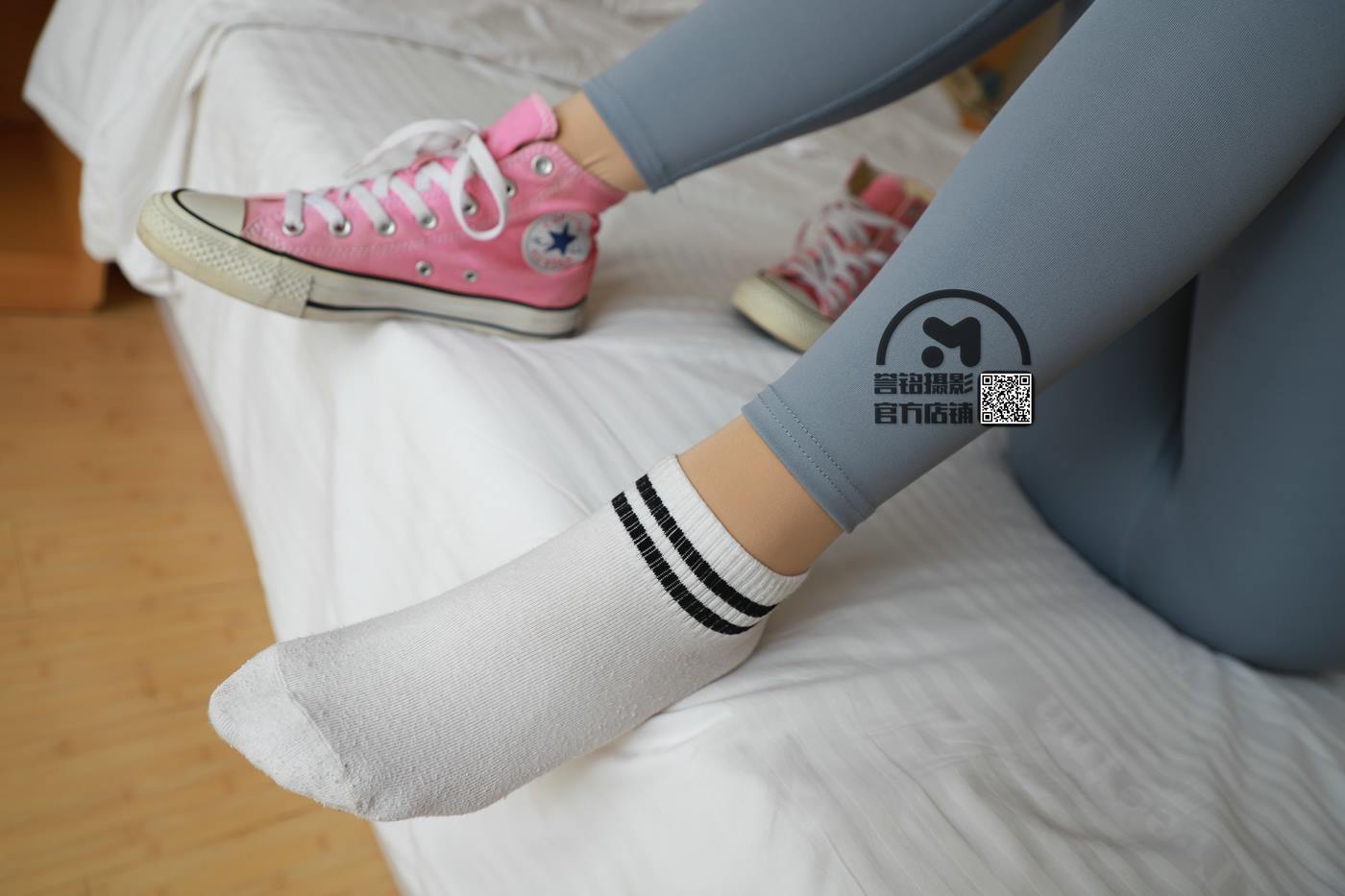 图片[36]-[誉铭传媒]袜足摄影 2020年《06.18 专享作品1》[100P] – 速更版-美库