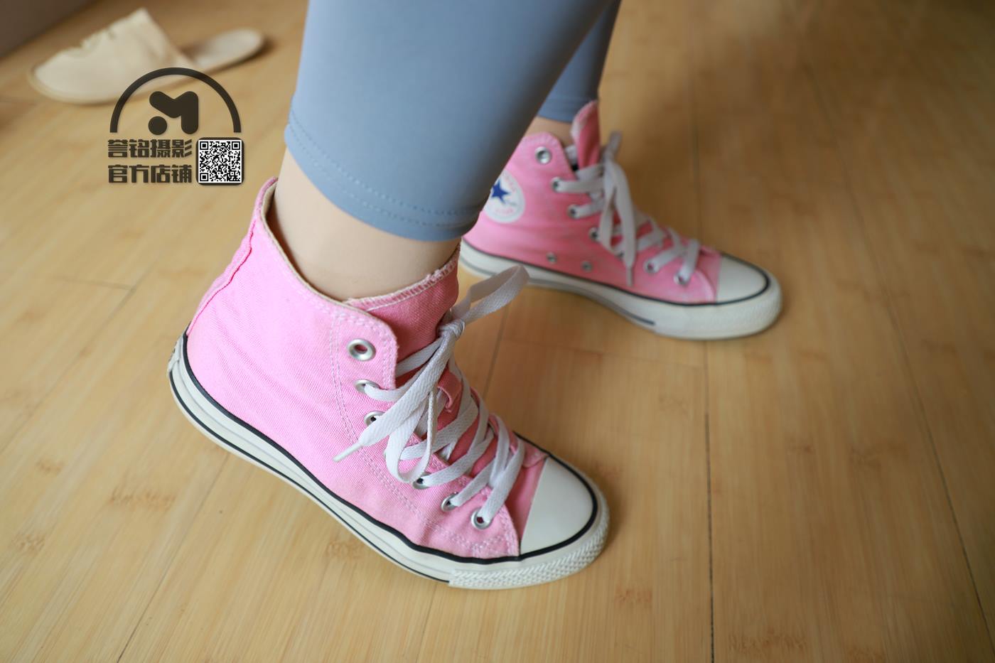 图片[85]-[誉铭传媒]袜足摄影 2020年《06.18 专享作品1》[100P] – 速更版-美库