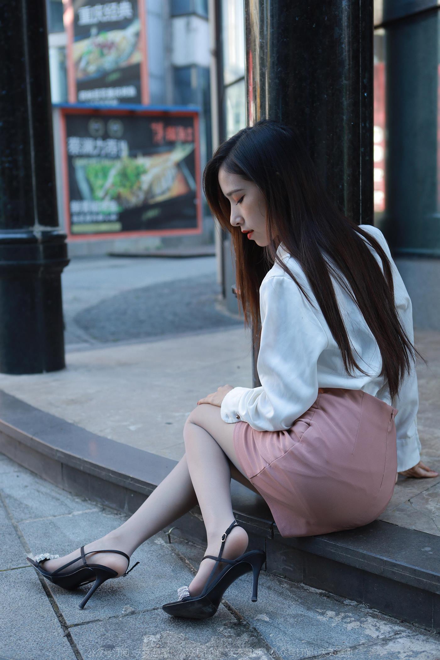 图片[29]-[IESS异思趣向] 2022.10.27 丝享家1250：美子《街角的爱人》[88P] – 速更版-美库