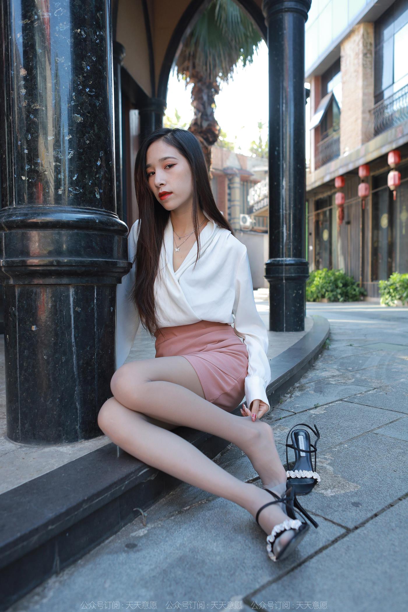 图片[35]-[IESS异思趣向] 2022.10.27 丝享家1250：美子《街角的爱人》[88P] – 速更版-美库