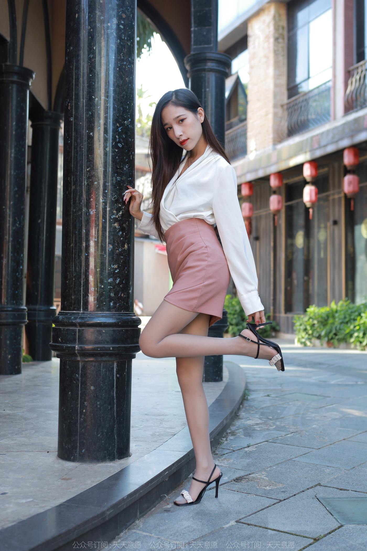 图片[54]-[IESS异思趣向] 2022.10.27 丝享家1250：美子《街角的爱人》[88P] – 速更版-美库