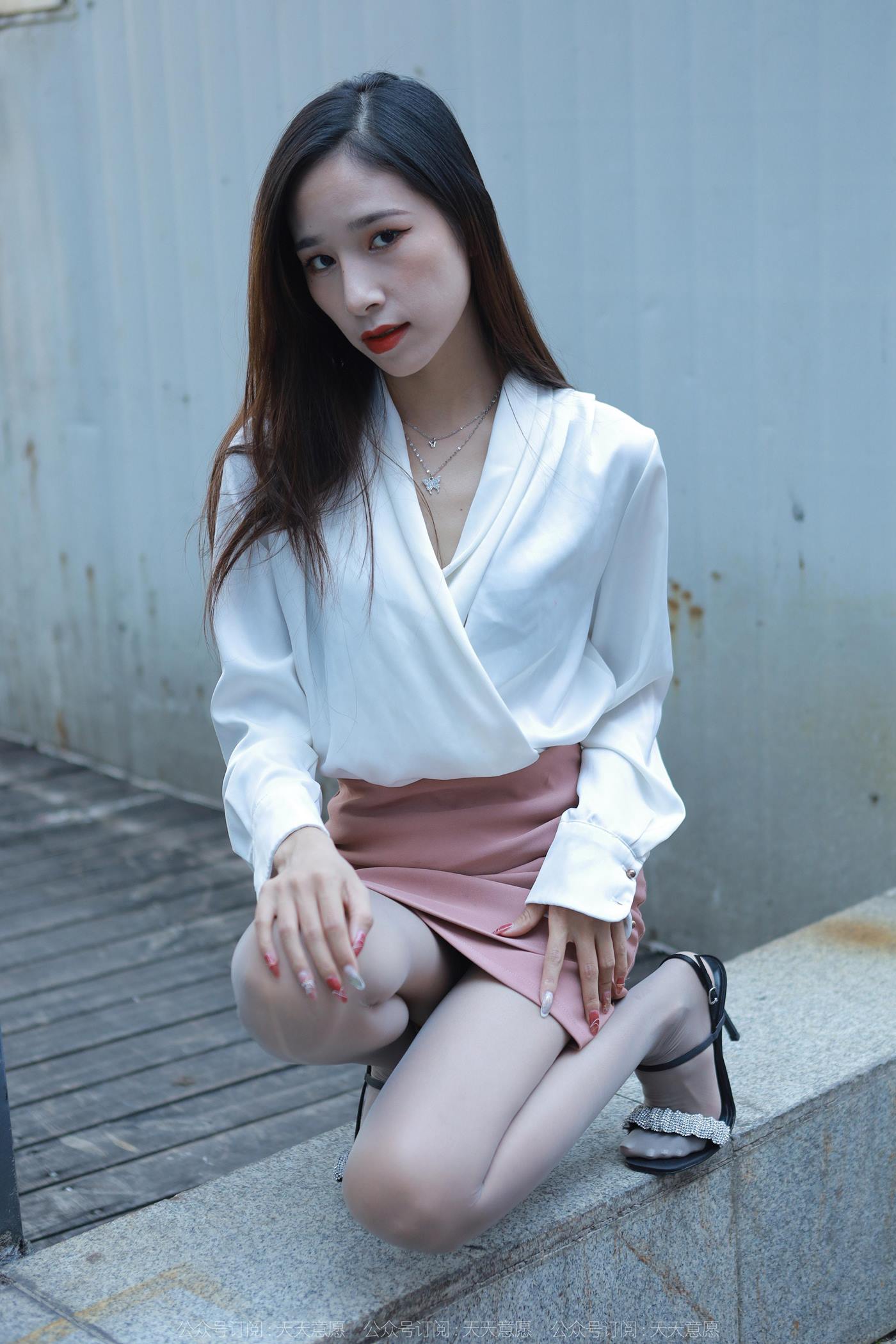 图片[74]-[IESS异思趣向] 2022.10.27 丝享家1250：美子《街角的爱人》[88P] – 速更版-美库