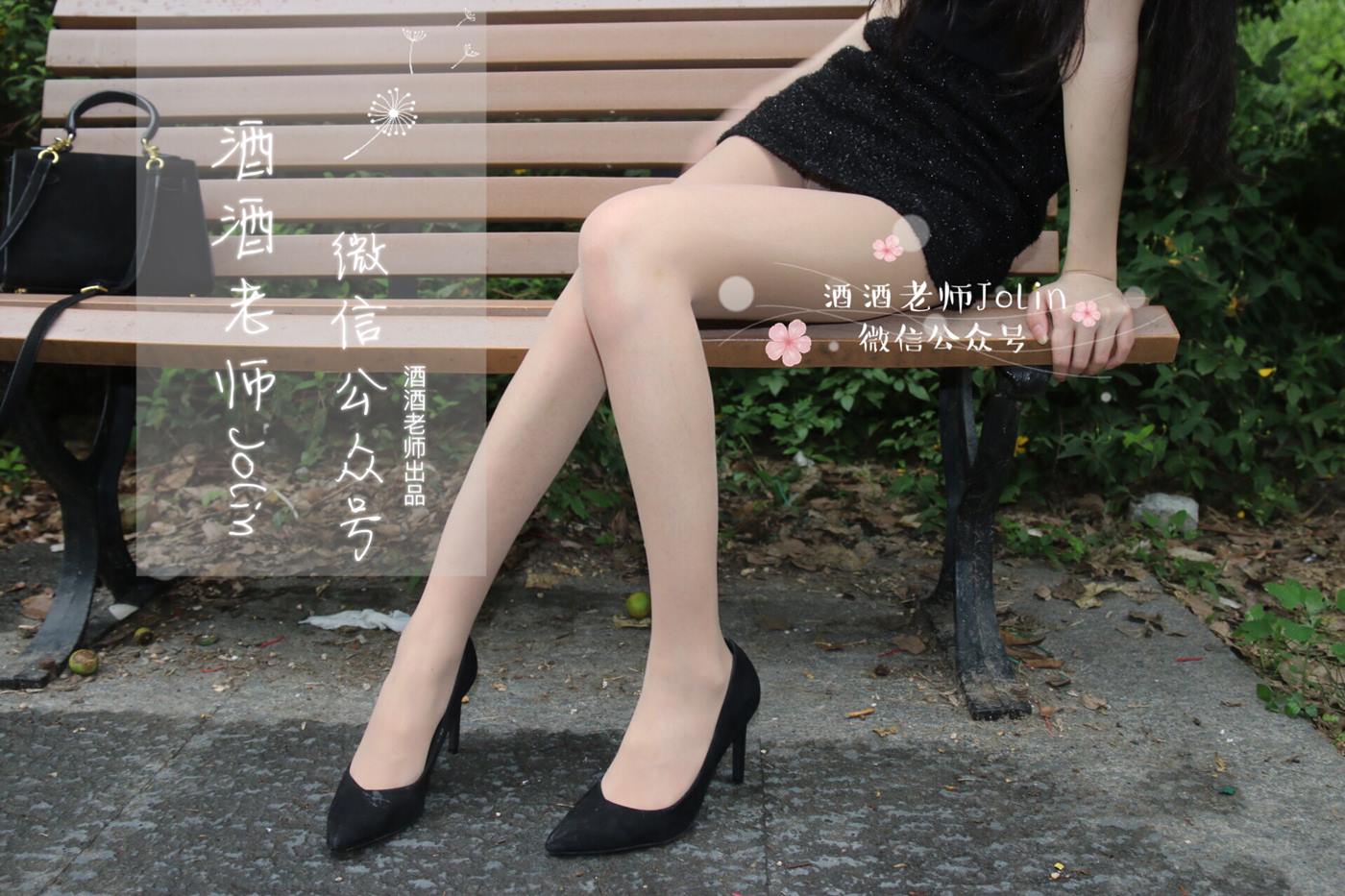 图片[21]-美腿博主@酒酒老师 公园丝袜邂逅 [51P] – 速更版-美库