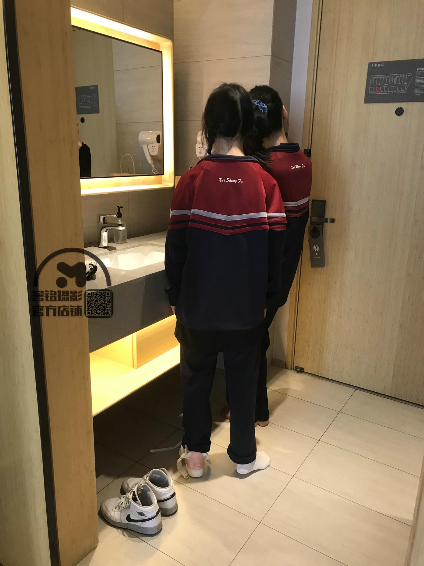 图片[10]-[誉铭传媒]袜足摄影 2020年《07月 幕后作品》[16P] – 速更版-美库