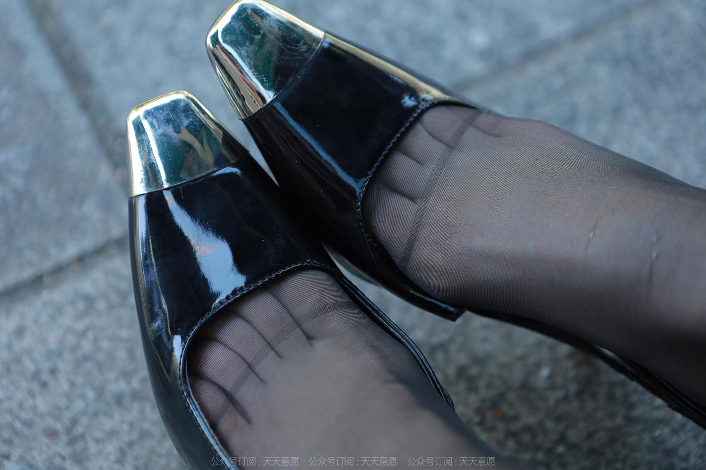 图片[11]-[IESS异思趣向] 2022.10.30 丝享家1253：小婕《红与黑的纠缠》[90P] – 速更版-美库