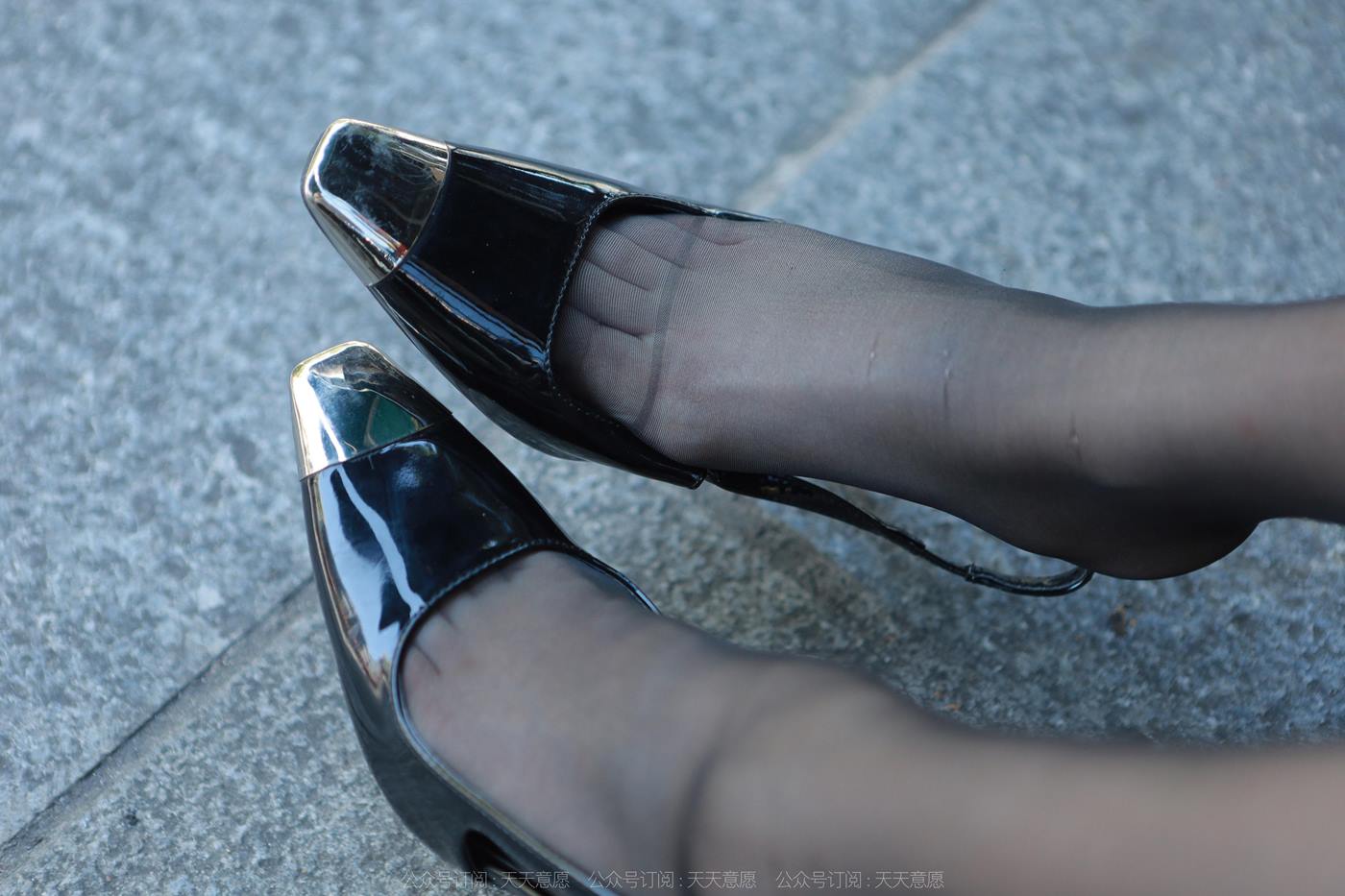 图片[91]-[IESS异思趣向] 2022.10.30 丝享家1253：小婕《红与黑的纠缠》[90P] – 速更版-美库