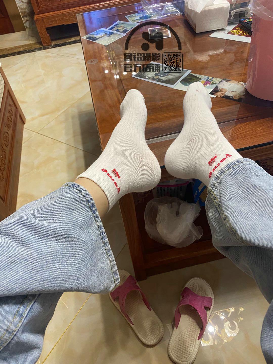 图片[16]-[誉铭传媒]袜足摄影 2020年《09月 幕后作品》[15P] – 速更版-美库