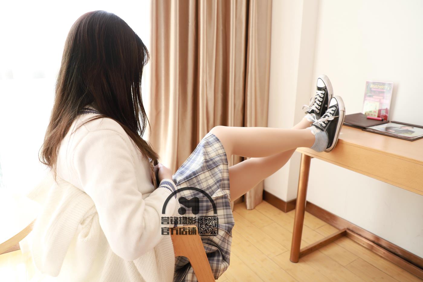 图片[86]-[誉铭传媒]袜足摄影 2020年《10.03 定制作品》[88P] – 速更版-美库