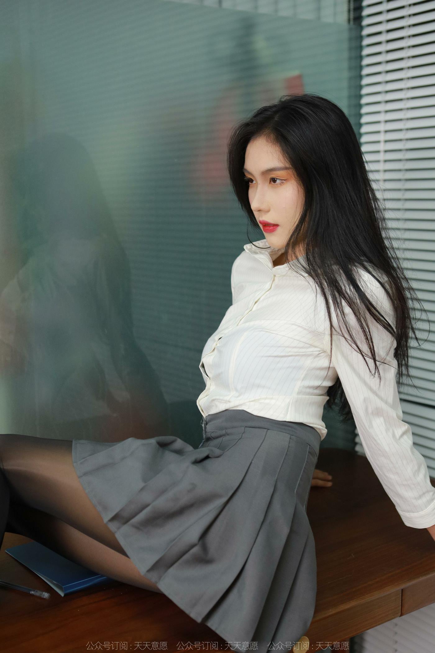 图片[77]-[IESS异思趣向] 2022.11.04 丝享家1258：胆胆《红色高跟鞋》[95P] – 速更版-美库