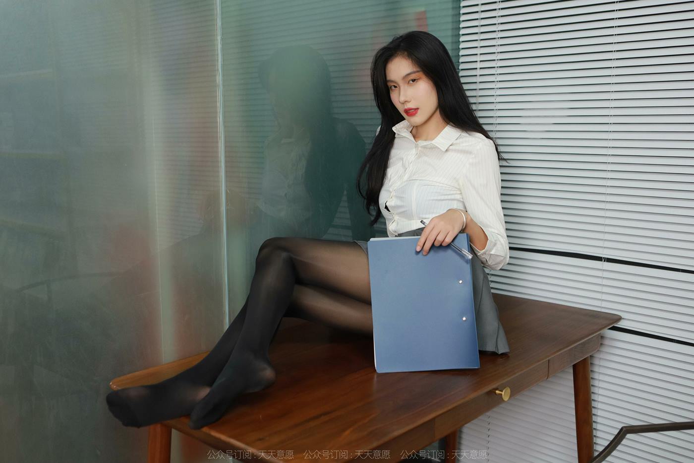 图片[79]-[IESS异思趣向] 2022.11.04 丝享家1258：胆胆《红色高跟鞋》[95P] – 速更版-美库