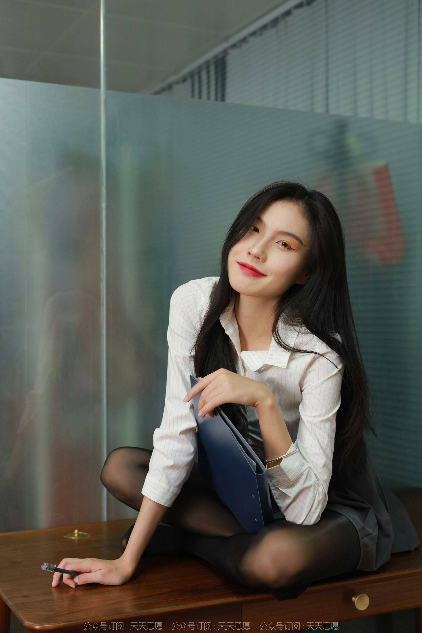 图片[86]-[IESS异思趣向] 2022.11.04 丝享家1258：胆胆《红色高跟鞋》[95P] – 速更版-美库