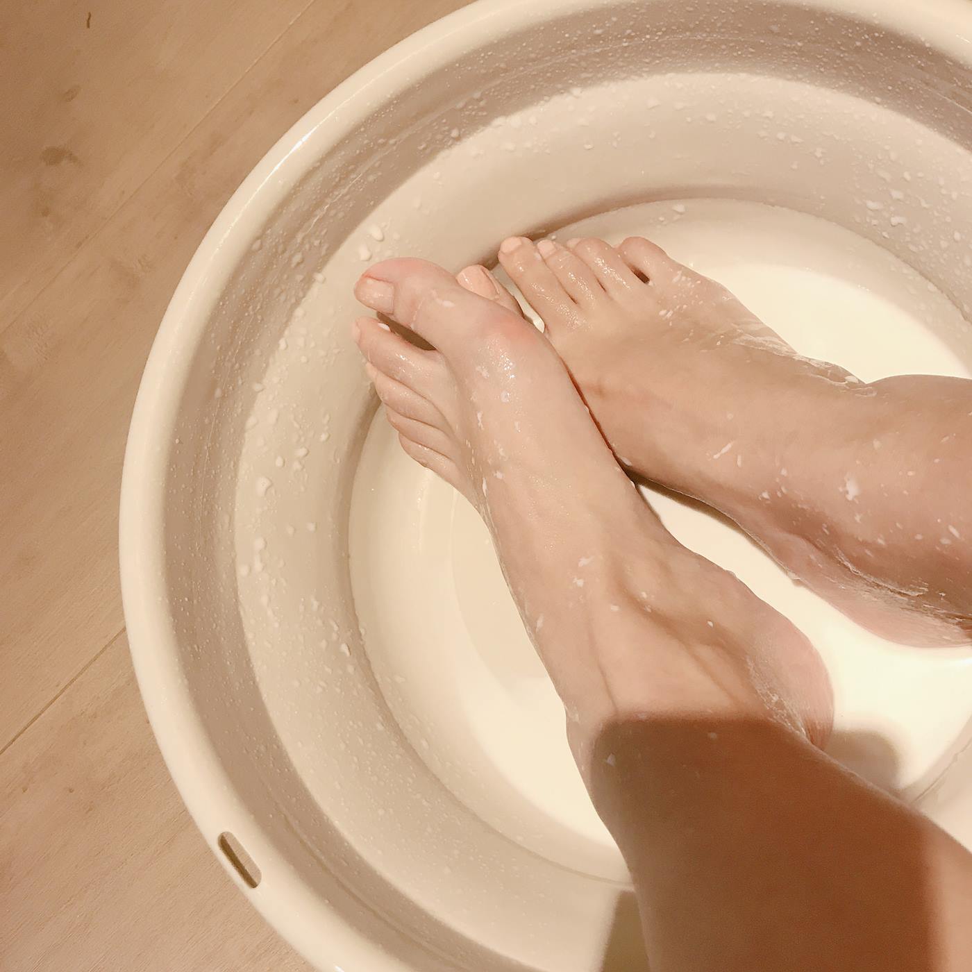 图片[12]-网紅Coser@安乔乔儿(Nia乔乔) 牛奶洗脚[102P] – 速更版-美库