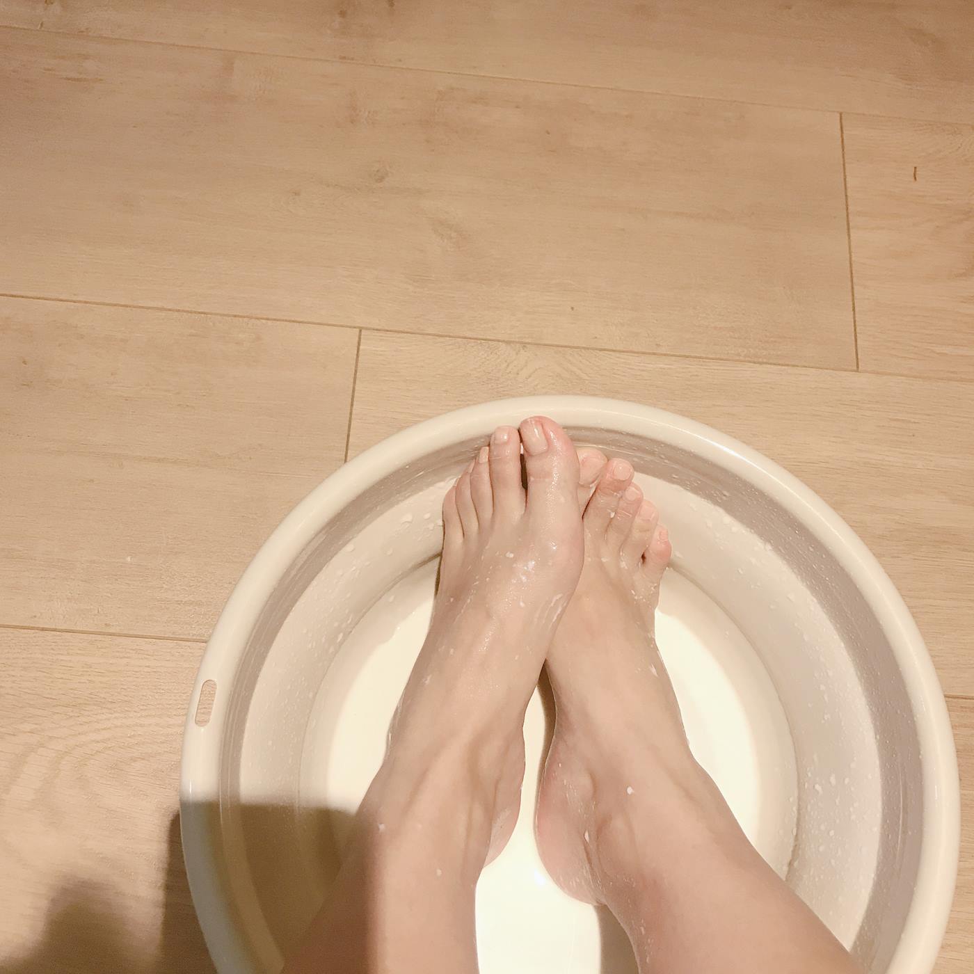 图片[17]-网紅Coser@安乔乔儿(Nia乔乔) 牛奶洗脚[102P] – 速更版-美库