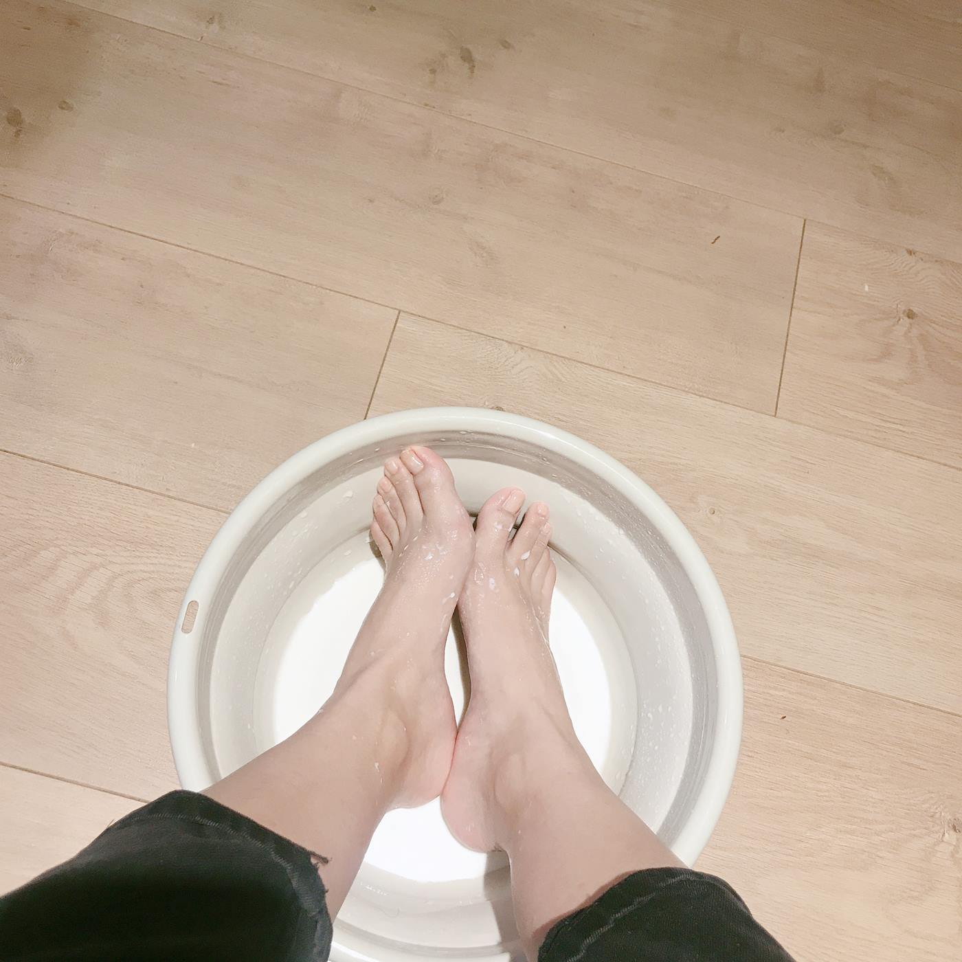 图片[24]-网紅Coser@安乔乔儿(Nia乔乔) 牛奶洗脚[102P] – 速更版-美库