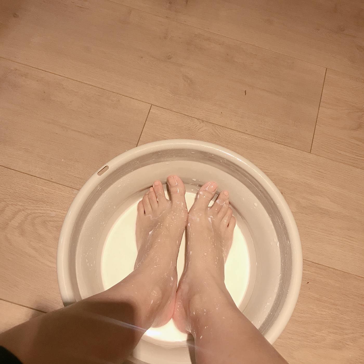 图片[51]-网紅Coser@安乔乔儿(Nia乔乔) 牛奶洗脚[102P] – 速更版-美库