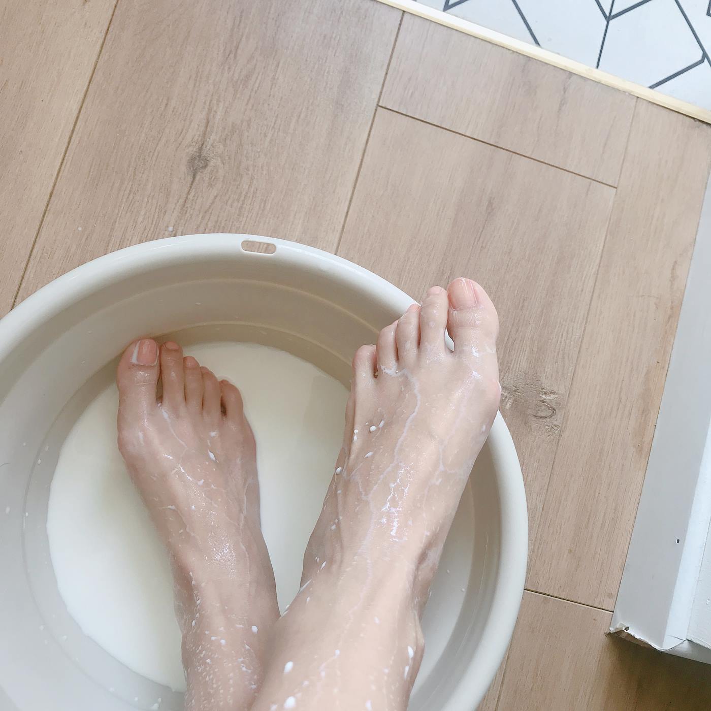 图片[70]-网紅Coser@安乔乔儿(Nia乔乔) 牛奶洗脚[102P] – 速更版-美库