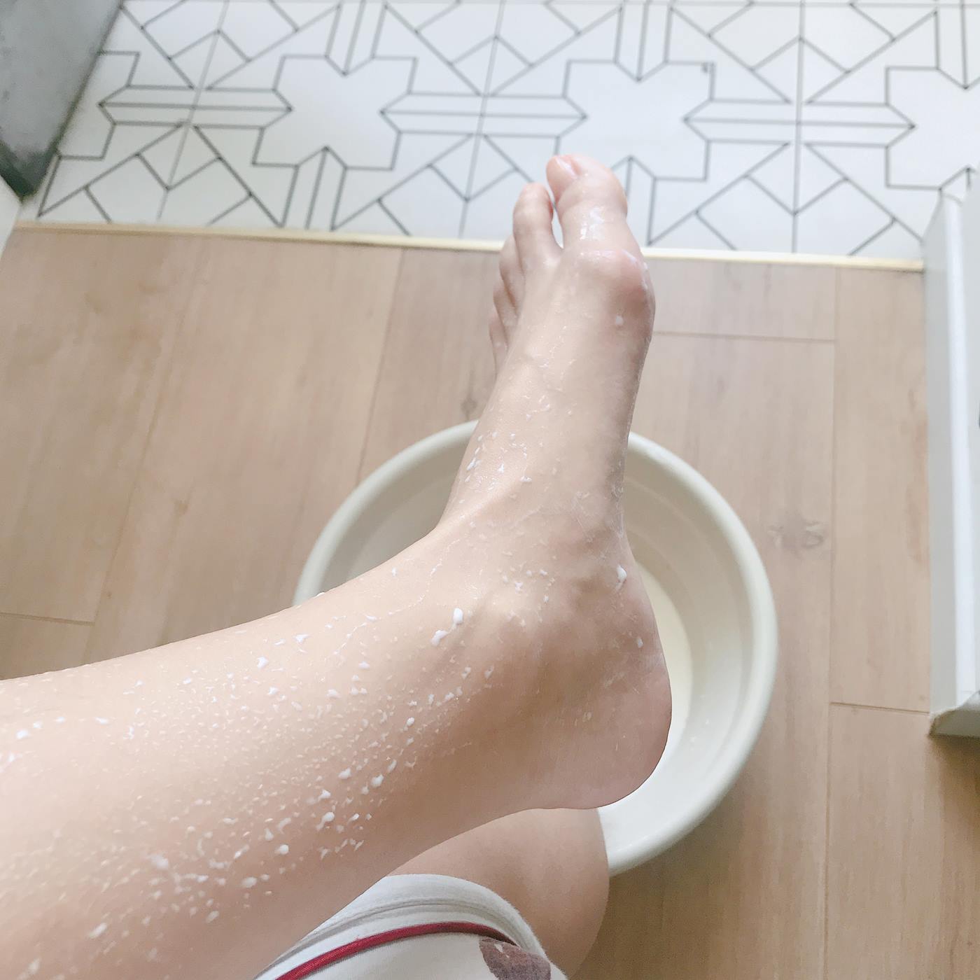 图片[72]-网紅Coser@安乔乔儿(Nia乔乔) 牛奶洗脚[102P] – 速更版-美库