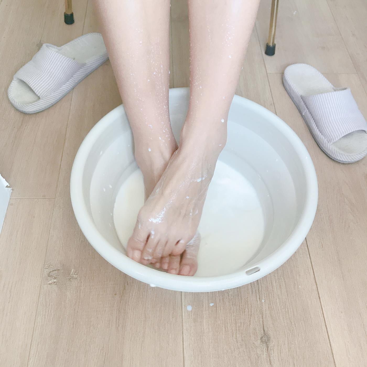 图片[82]-网紅Coser@安乔乔儿(Nia乔乔) 牛奶洗脚[102P] – 速更版-美库