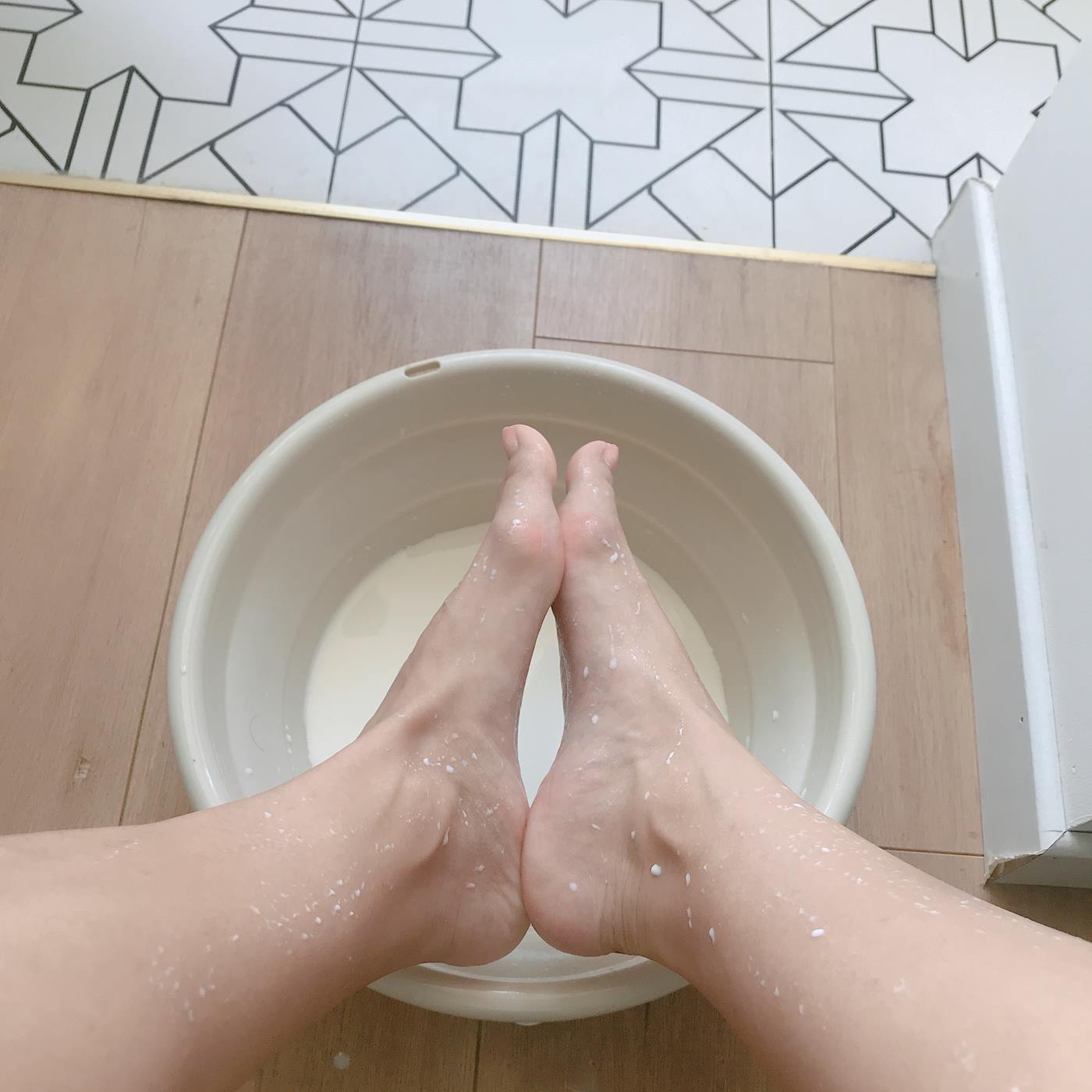 图片[91]-网紅Coser@安乔乔儿(Nia乔乔) 牛奶洗脚[102P] – 速更版-美库