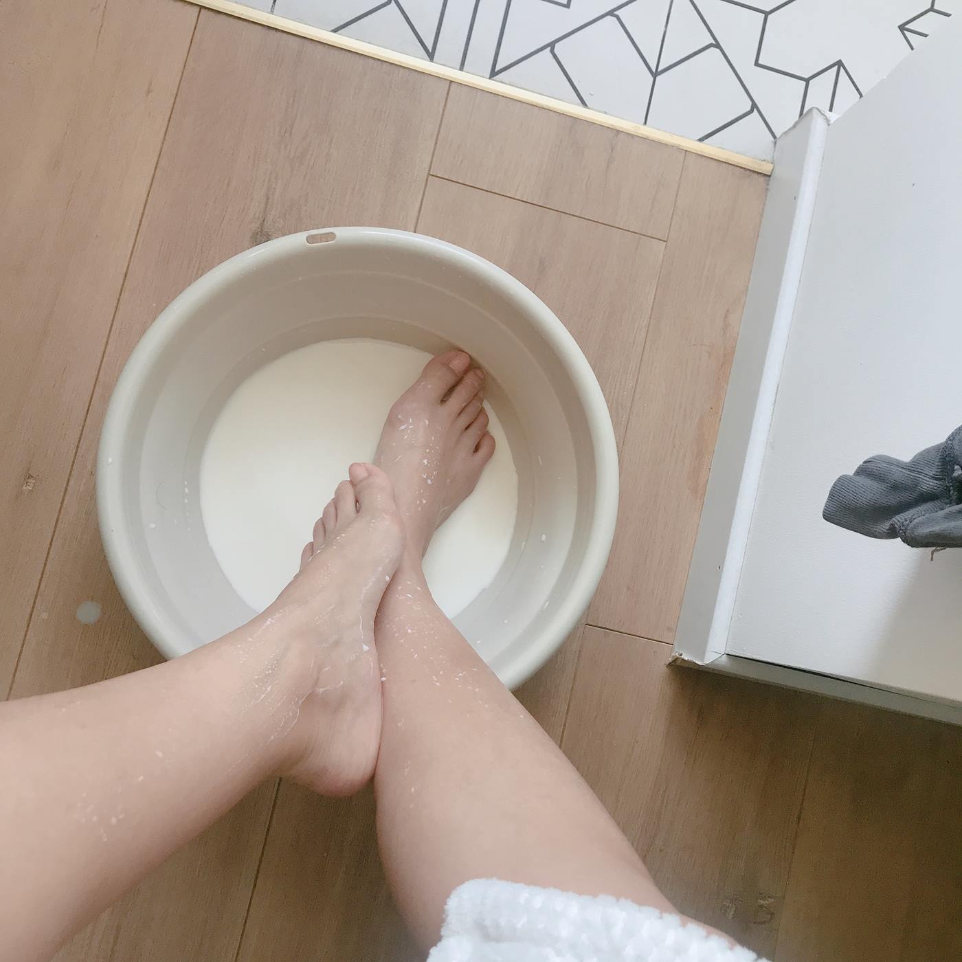 图片[93]-网紅Coser@安乔乔儿(Nia乔乔) 牛奶洗脚[102P] – 速更版-美库