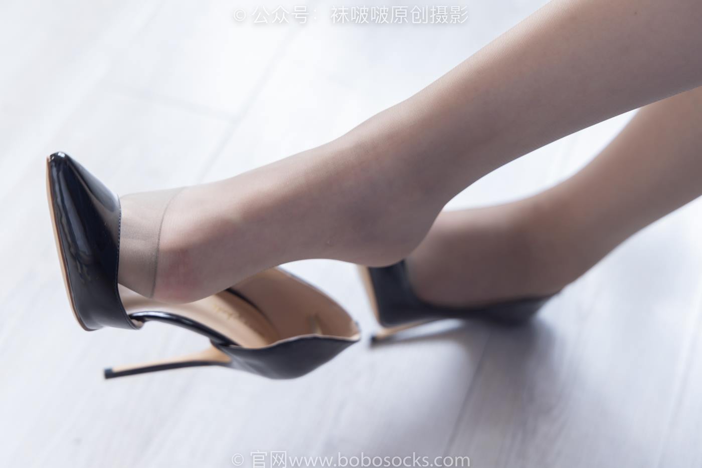 图片[46]-[BoBoSocks袜啵啵]NO.224 小甜豆稚予-高跟鞋、咖啡色丝袜、裸足、ol制服[169P] – 速更版-美库