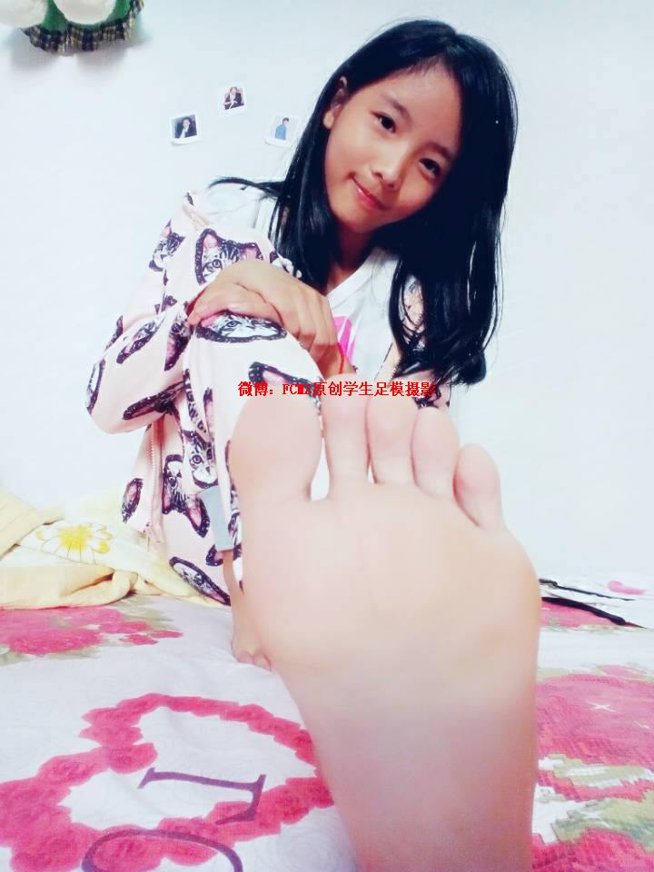 图片[32]-FCMZ原创学生足模摄影 No.019 咕噜 [72P] – 速更版-美库