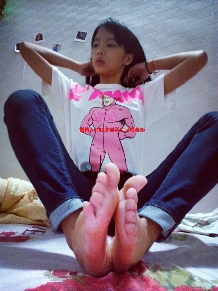图片[39]-FCMZ原创学生足模摄影 No.019 咕噜 [72P] – 速更版-美库