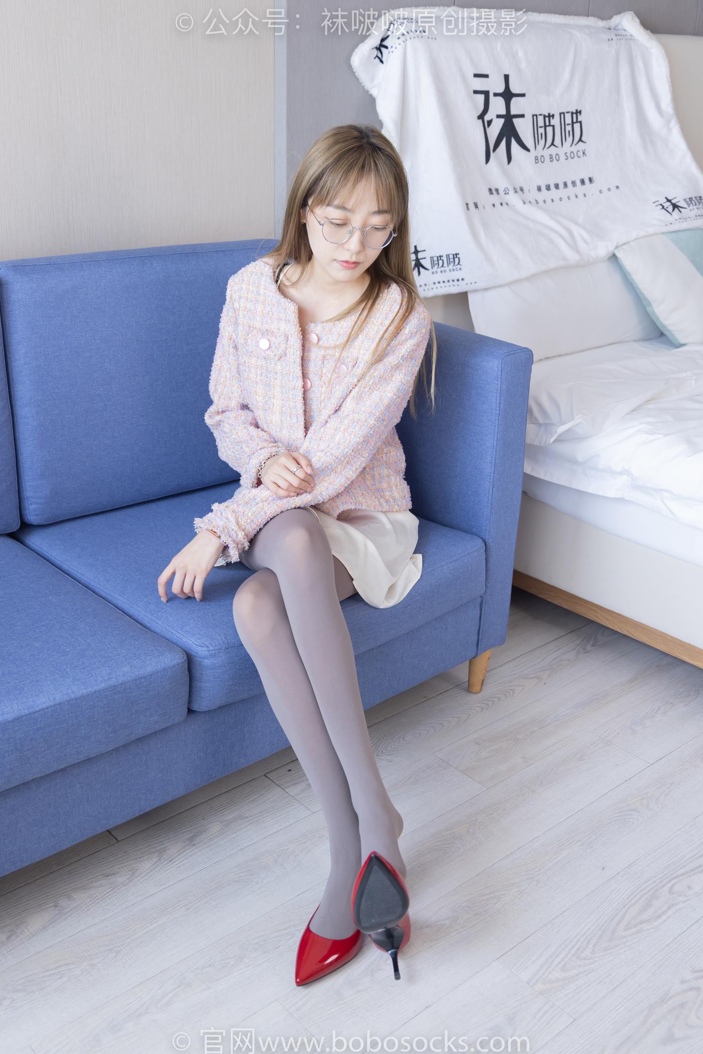 图片[151]-[BoBoSocks袜啵啵]NO.225 稚予-两双高跟鞋、厚灰丝[150P] – 速更版-美库