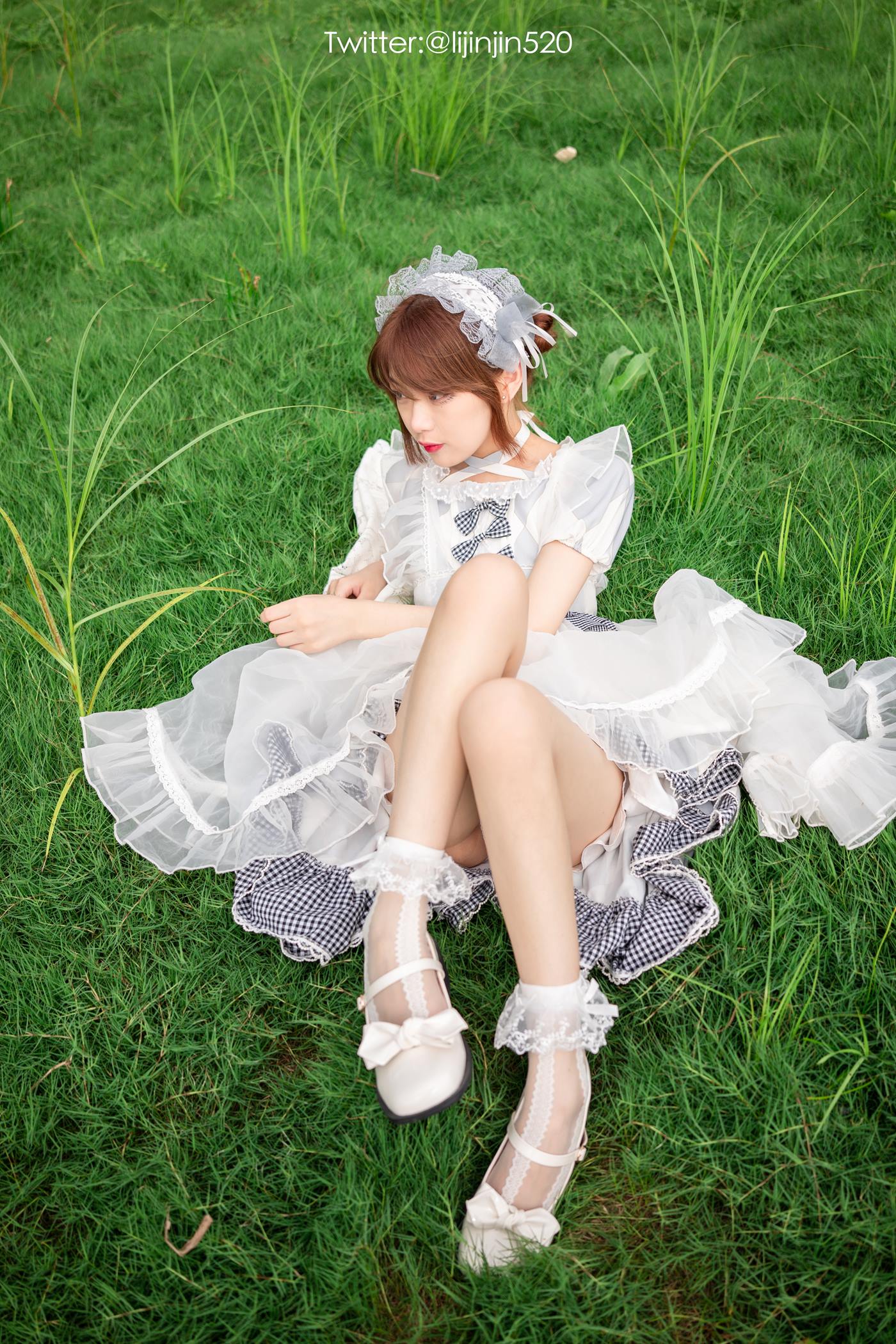 图片[12]-梨瑾瑾 – 草地[13P] – 速更版-美库
