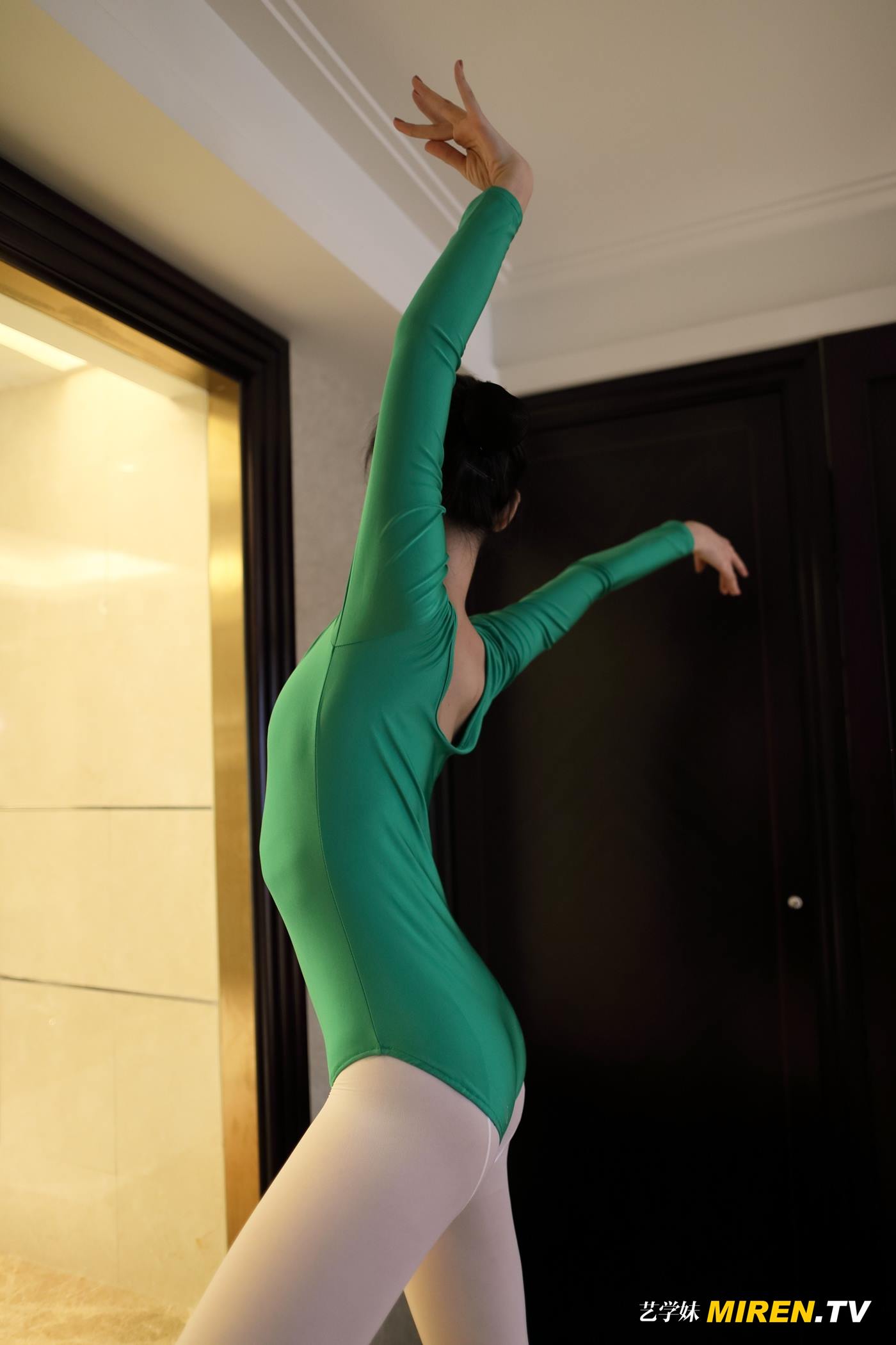 图片[32]-[ROSI艺学妹]2020.01.19 NO.051[44+1P] – 速更版-美库