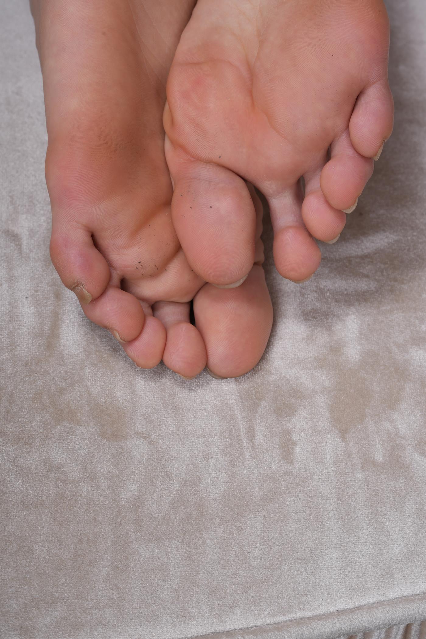 图片[80]-[Sexy Asian Girls Feet]NO.047-茜茜展示她的挺脏小脚丫[139P] – 速更版-美库