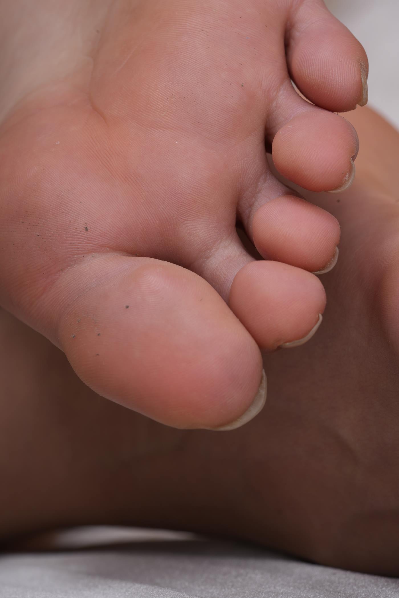 图片[85]-[Sexy Asian Girls Feet]NO.047-茜茜展示她的挺脏小脚丫[139P] – 速更版-美库