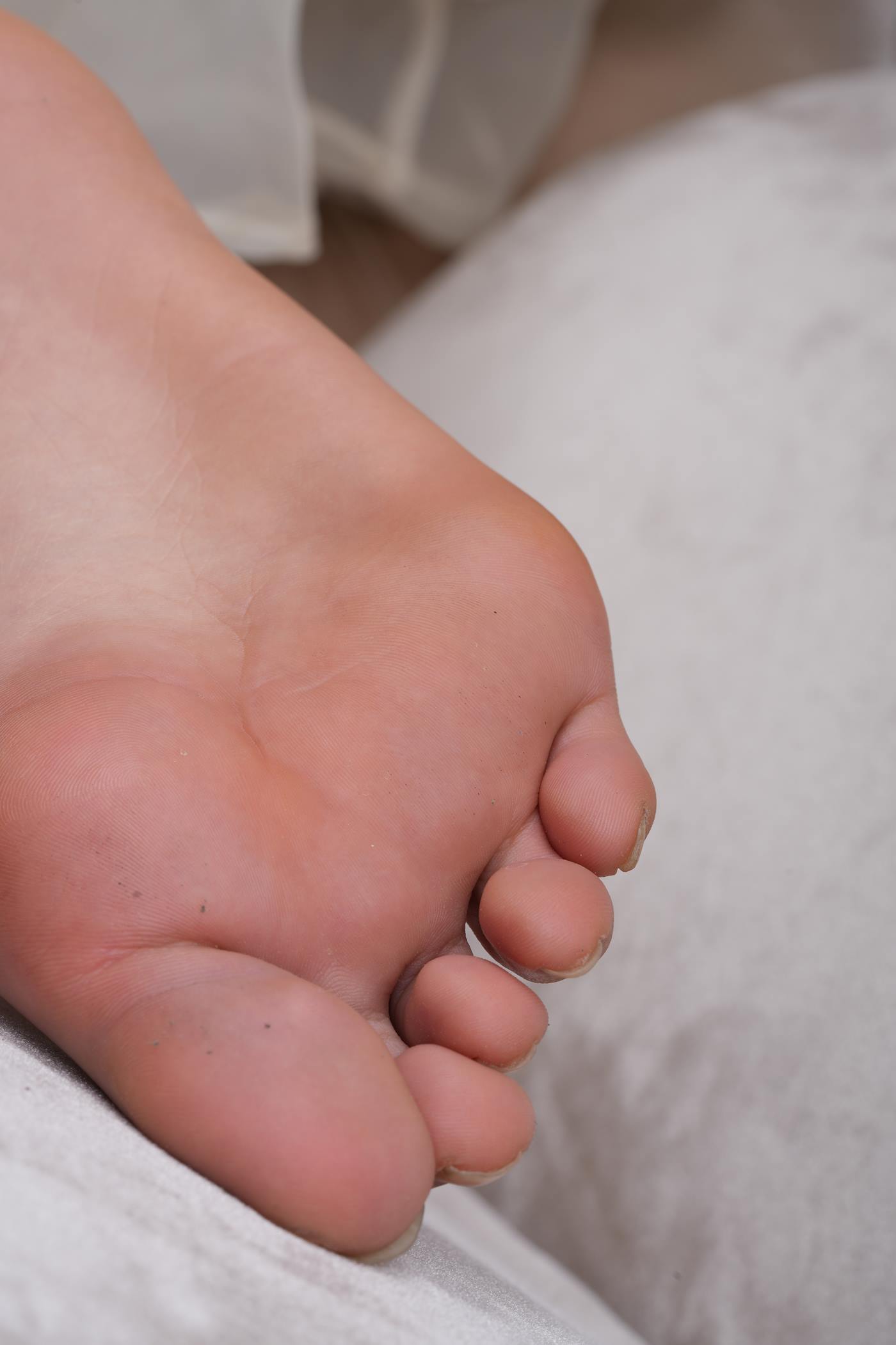 图片[99]-[Sexy Asian Girls Feet]NO.047-茜茜展示她的挺脏小脚丫[139P] – 速更版-美库