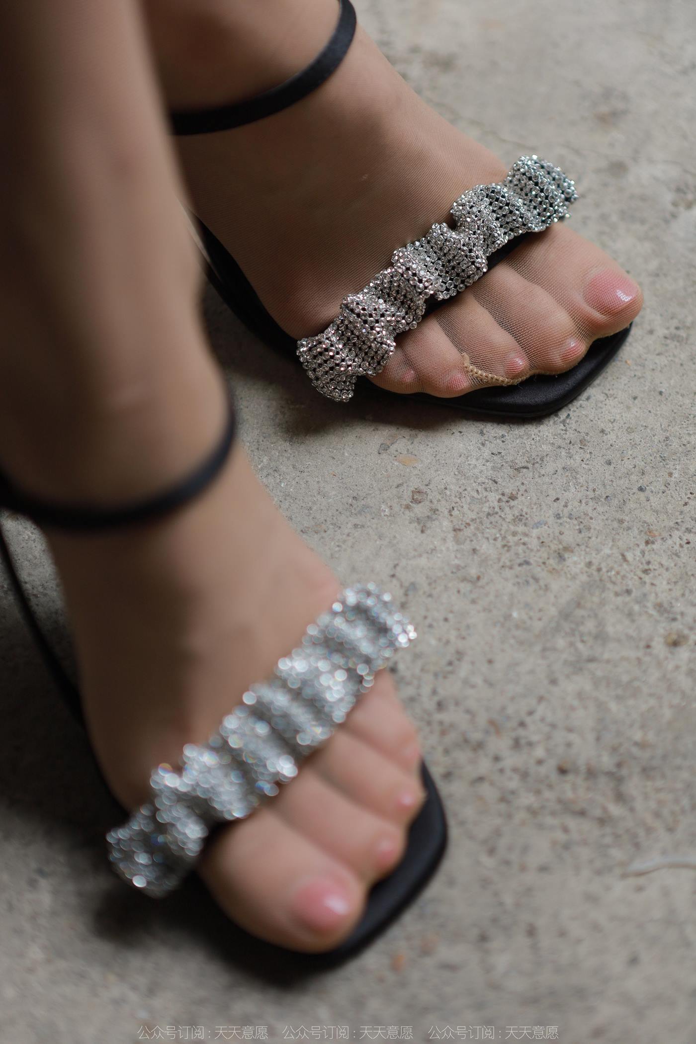 图片[16]-[IESS异思趣向] 2022.11.08 丝享家1262：团团《高叉长腿》[88P] – 速更版-美库