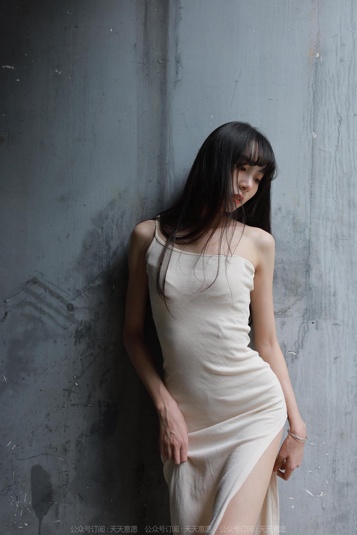 图片[25]-[IESS异思趣向] 2022.11.08 丝享家1262：团团《高叉长腿》[88P] – 速更版-美库